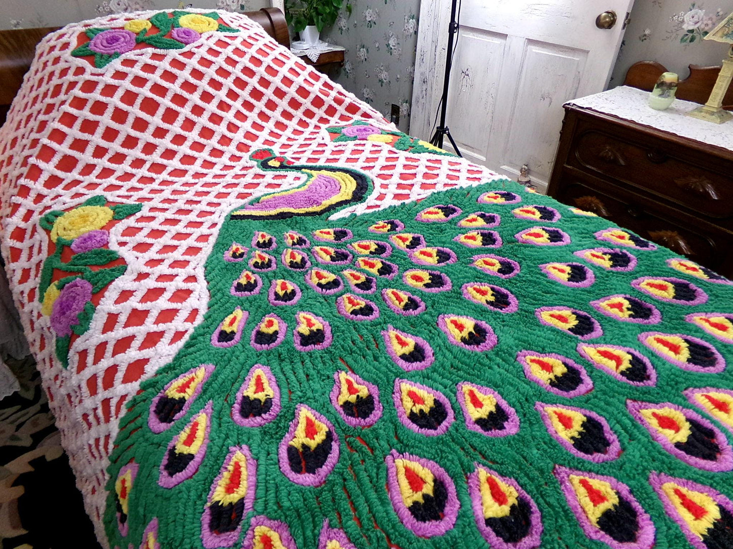 Vintage Chenille Bedspread Sprawling Red Peacock, Green Feathers & White Lattice, Full