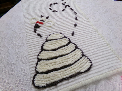 Busy Bee Vintage Chenille Bedspread Fabric, Novelty Sewing Material 15" x 28" Piece
