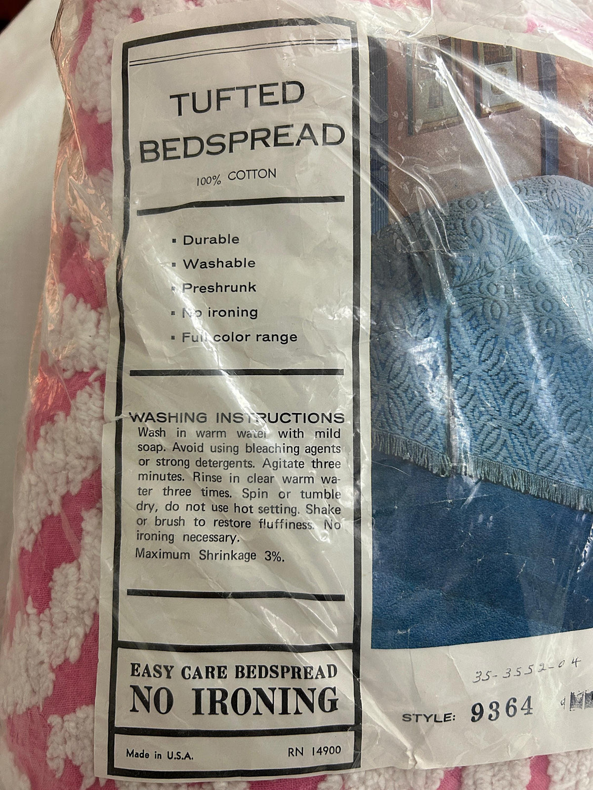 Rose Pink Vintage Chenille Bedspread White Geometric Wedding Rings, FULL Size NOS