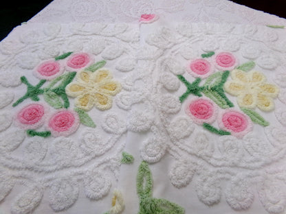 Dreamy White Floral Vintage Chenille Bedspread Fabric Sewing & Quilt Material 18" x 35"