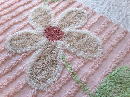 big daisies pink vintage style chenille fabric, thickly tufted flowers, 22"x 37" inch piece of quilt & sewing material, great for pillow