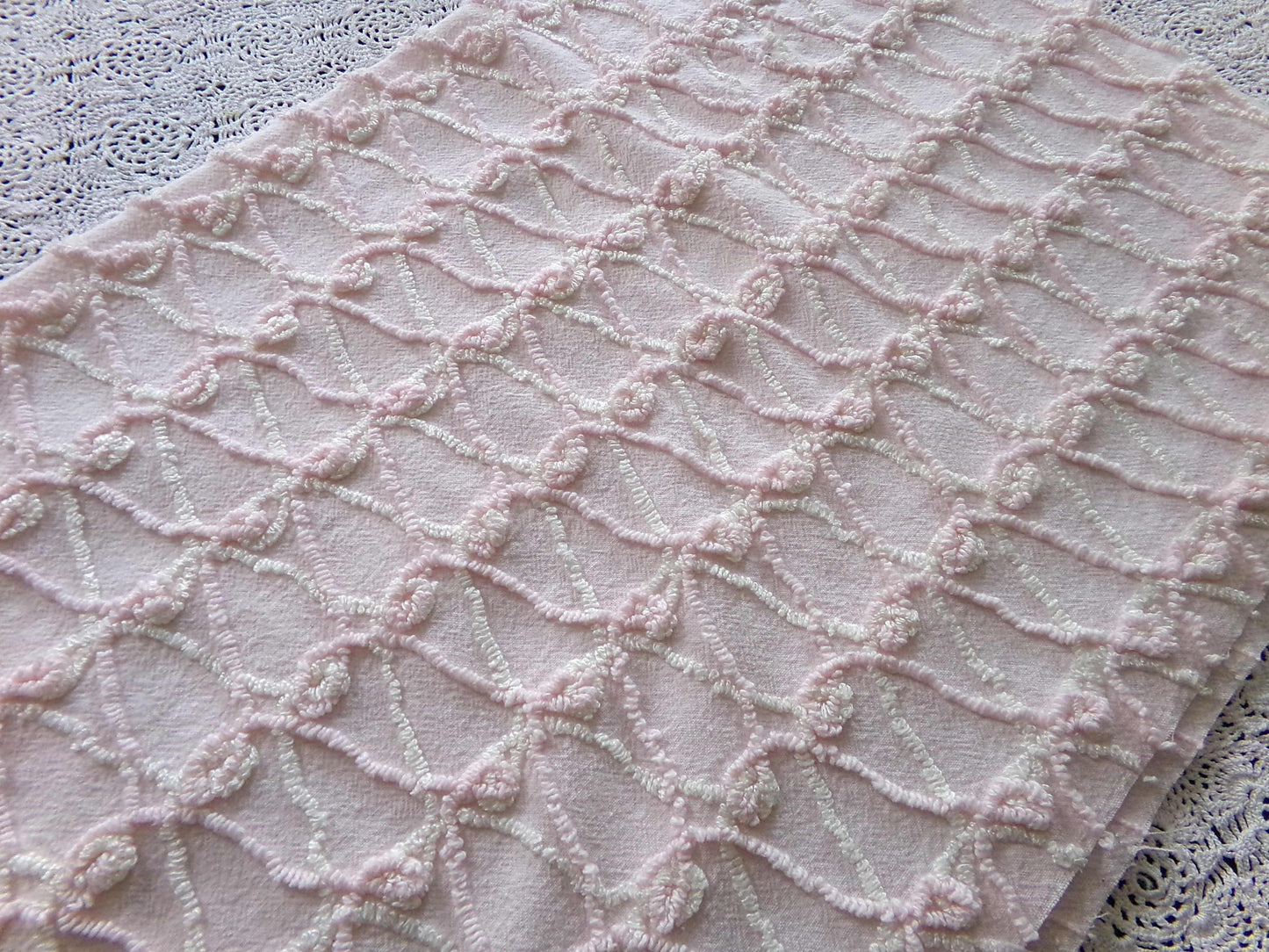 Webbed Eternity Knots Vintage Chenille Fabric Pastel Pink, Iridescent Vanilla Cream 18x25"