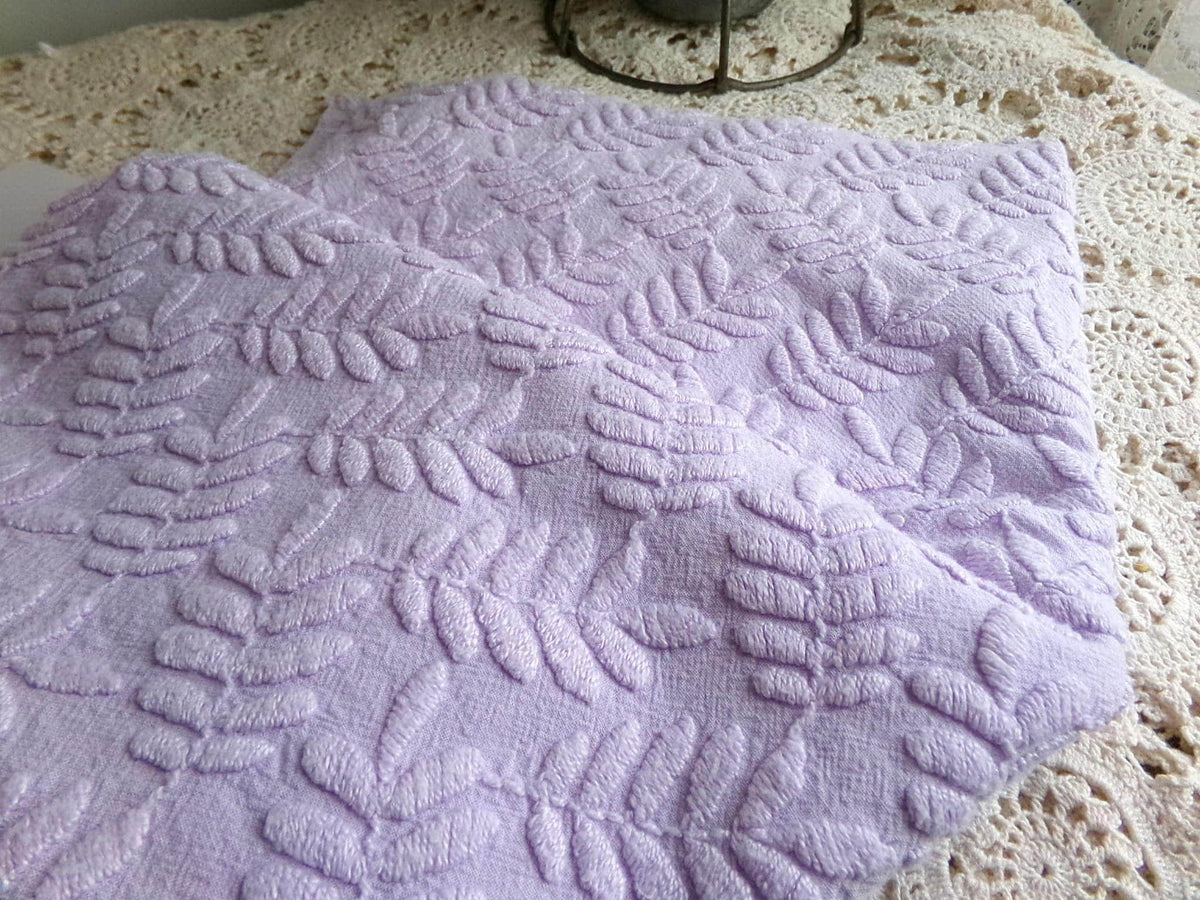 Lilac Fern Wisps Vintage Woven Fabric Piece, 19x25" Quilt Sewing Textile