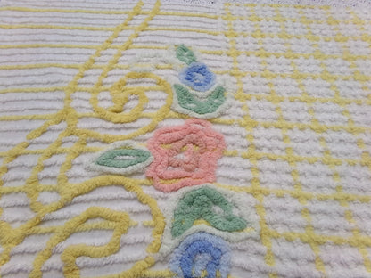 Cottage Chic Vtg Chenille Bedspread Fabric 16x24" Floral Plaid Sewing Material