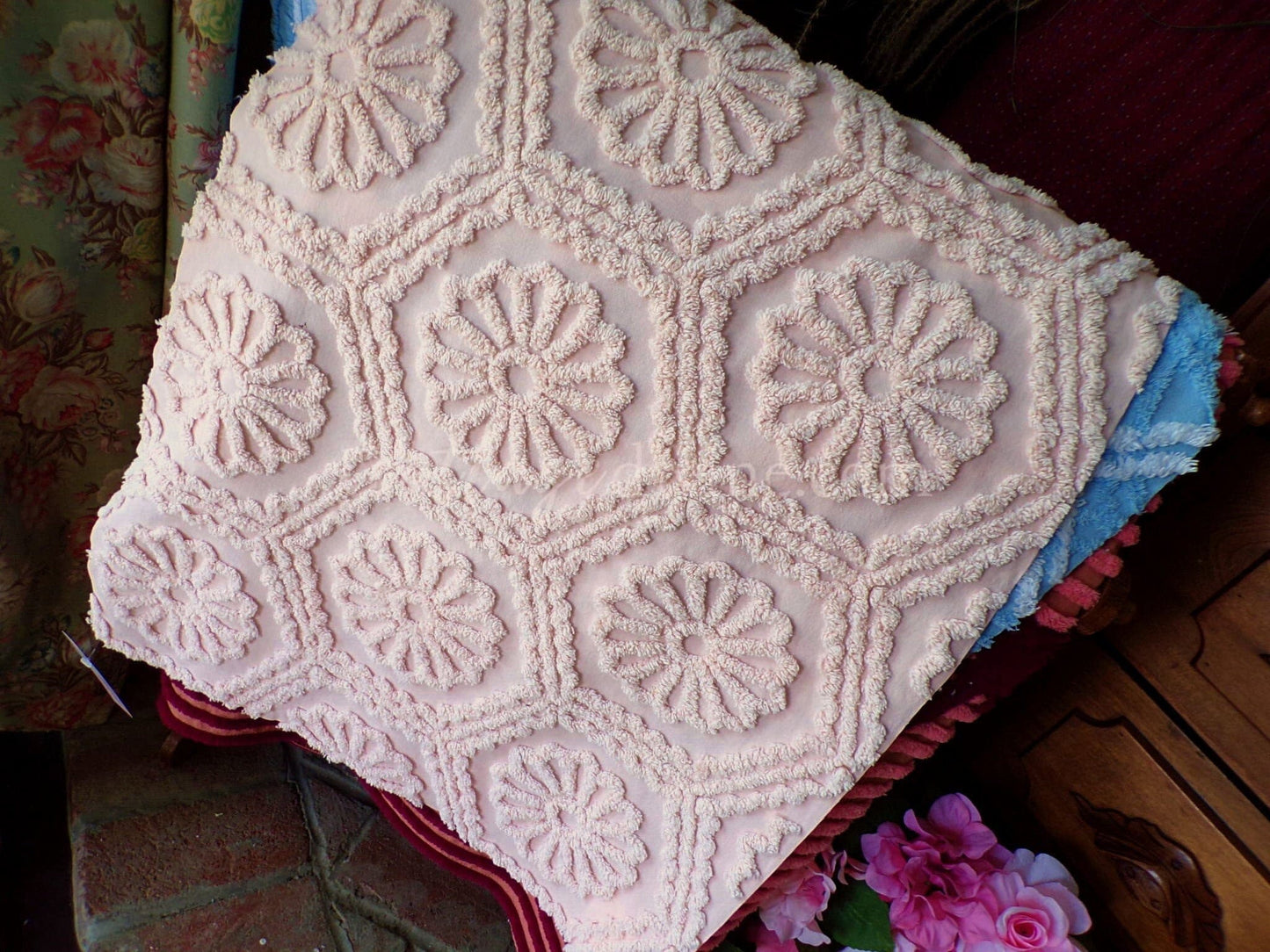 Romantic Daisy Iced Peach Vintage Chenille Quilt Fabric Piece, 31.5" x 22" inches