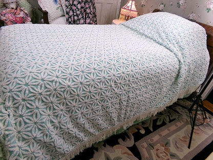 Vintage White Daisy Aqua Chenille Bedspread, Cottage Style Twin Size Bedding