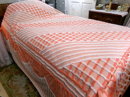 creamsicle vintage chenille bedspread, peach & white optic geometric, cotton full size bedding