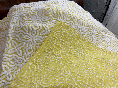 Celestial Stars Vintage Chenille Bedspread, Yellow & White Full Size Cotton