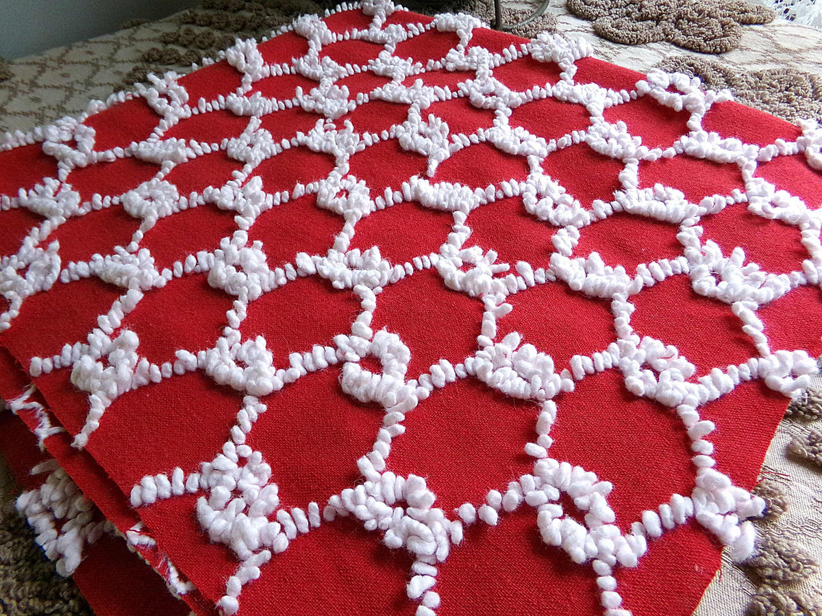 Red & White Vintage Chenille Bedspread Fabric, 17.5x23" Chain Link Design