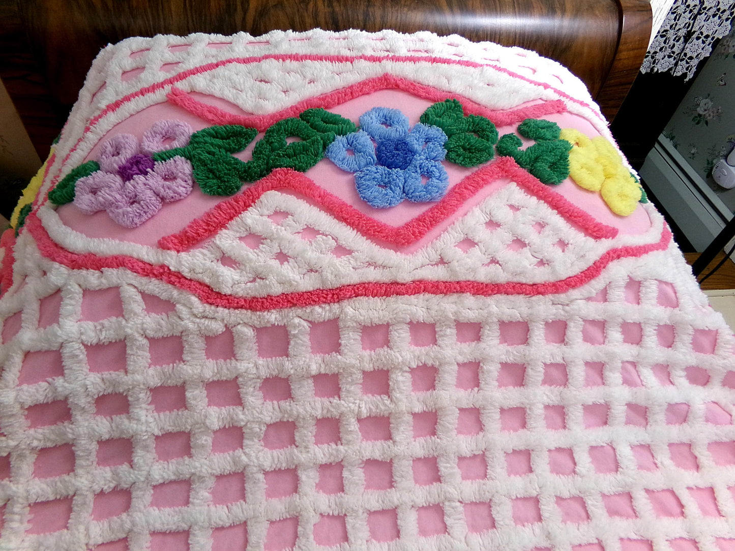 plush cupcake frosting vintage chenille bedspread, pink flower basket w/ cathedral stripes, girly cottage full size luxury cotton bedding
