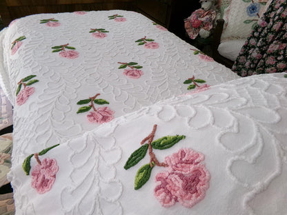 Pink Rose Vintage Chenille Bedspread, White Cotton Full Size Bedding, Accent Fringe