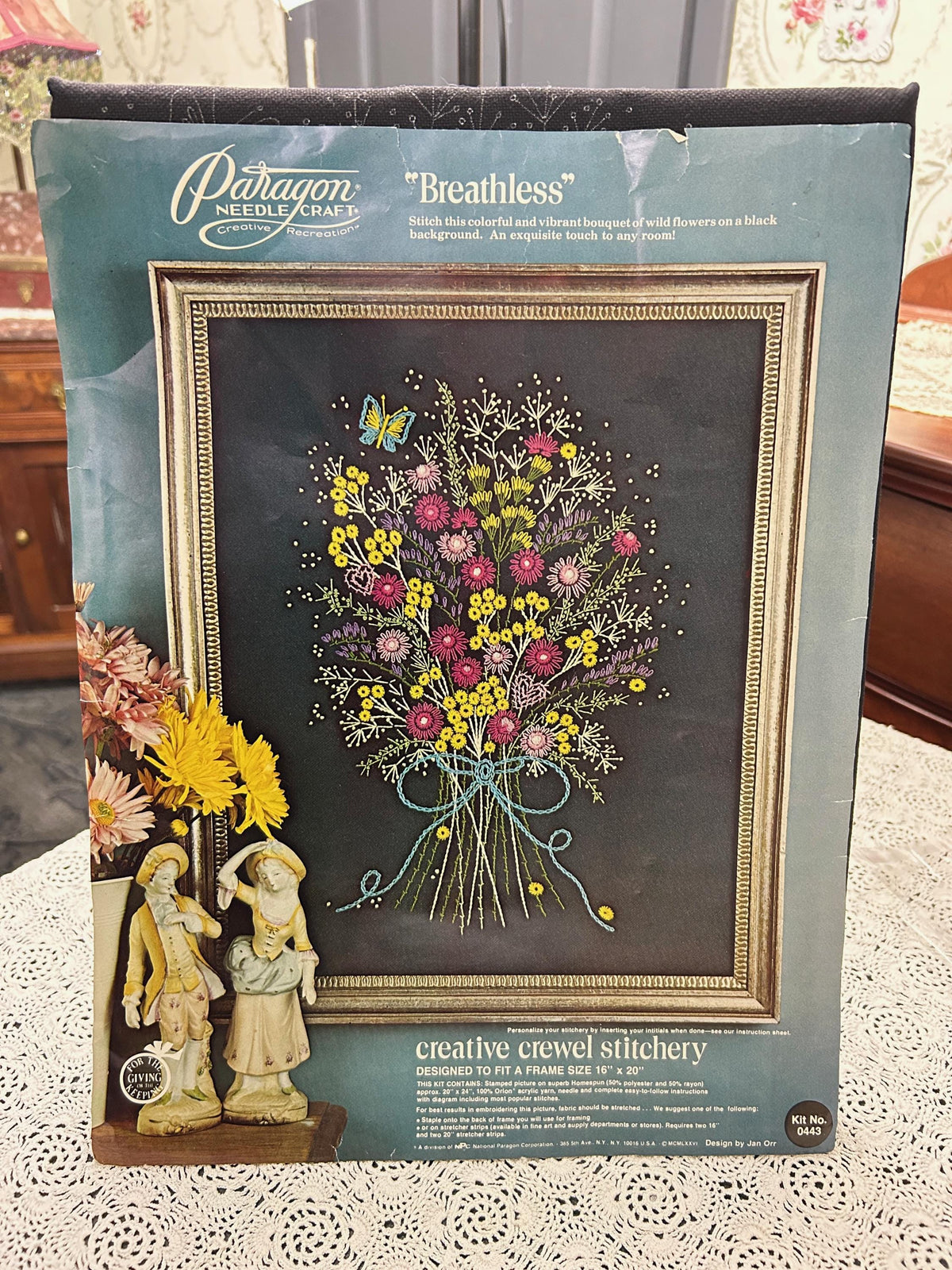 BREATHLESS Vintage Crewel Stitchery Kit, Boho Black Floral Paragon 0443 Embroidery