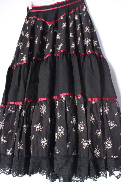 Dark Cottagecore Vtg Clothing Lot: 2 Prairie Dress, 1 Gunne Sax Boho Black Skirt