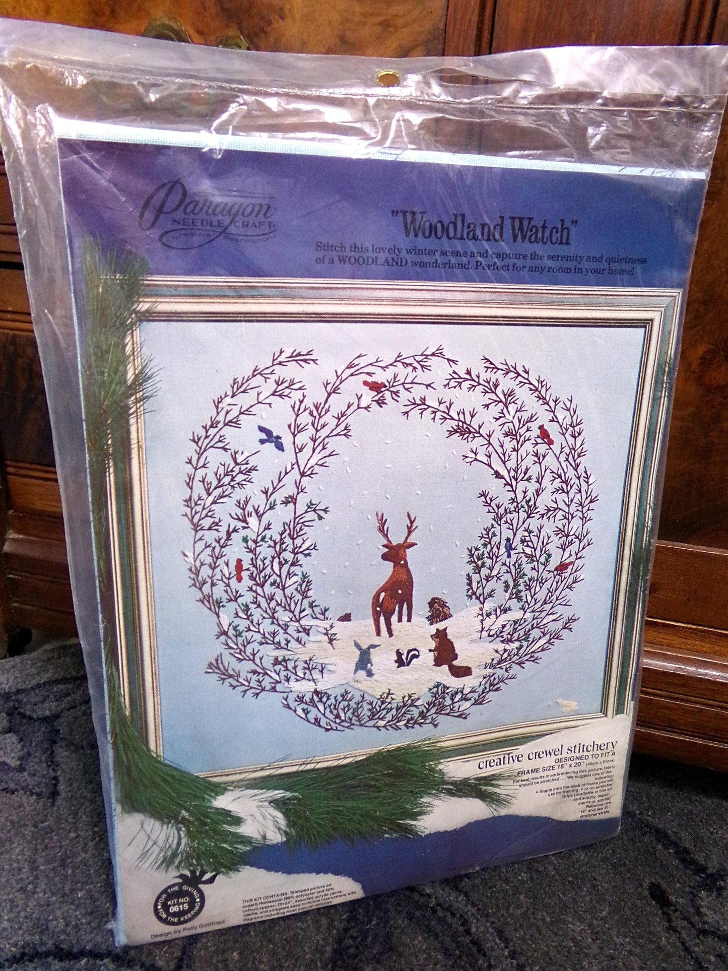 WOODLAND WATCH Vintage Crewel Embroidery Kit, Paragon Stitchery 0615, Winter Wonderland