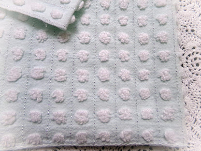 vintage chenille bedspread fabric cool aqua white pops silver lurex 18x24"