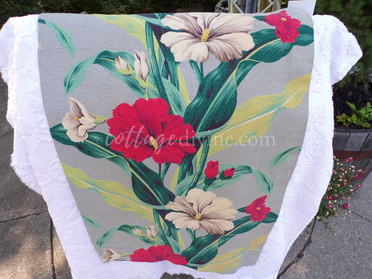Vintage Botanical Barkcloth Fabric Piece, Salvaged MCM Tropical Hibiscus Print, 18" x 28" for upcycle, sewing, crafts