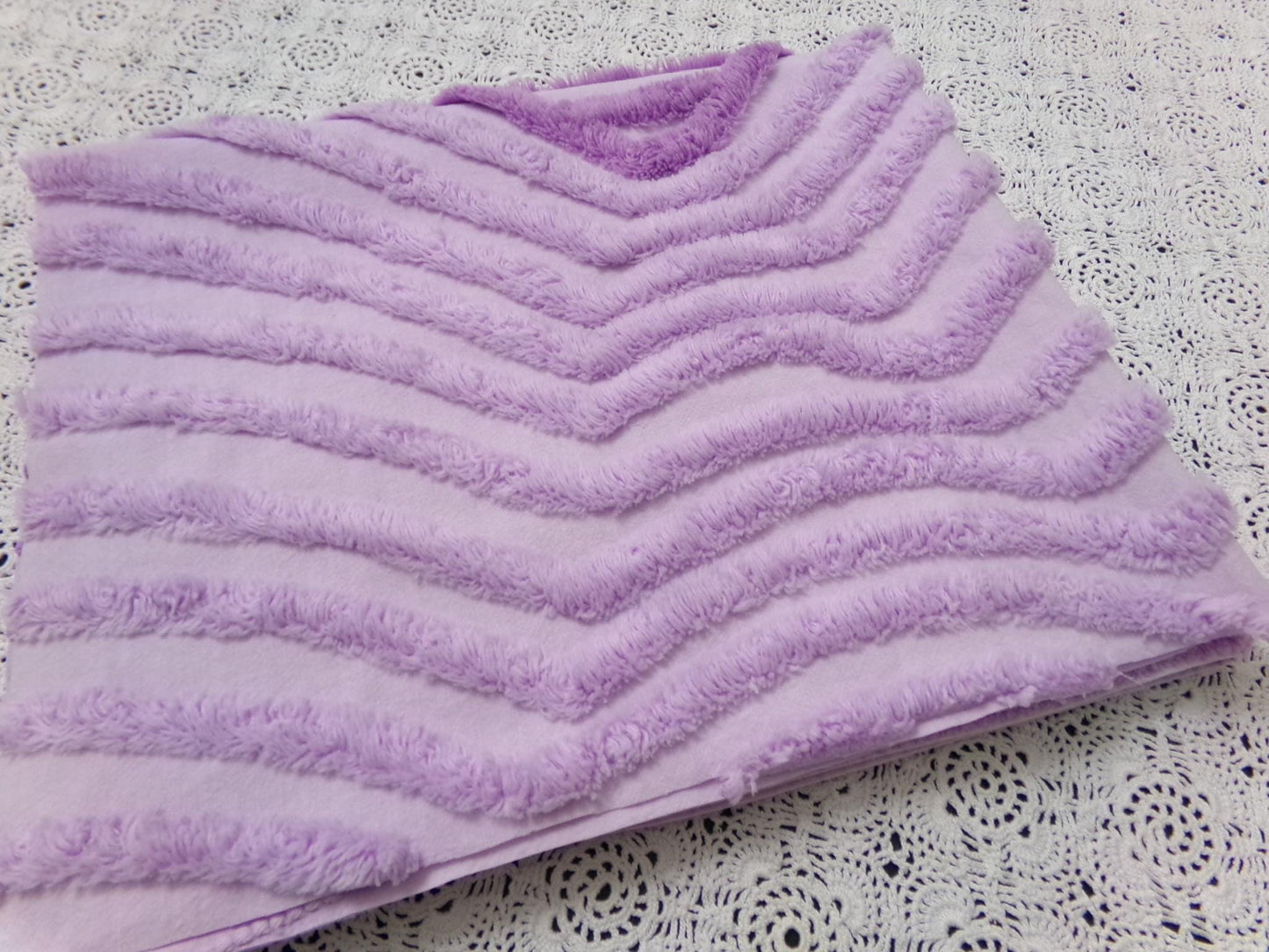 Lavender Vintage Chenille Fabric, Optic Geometric Design, 19x22" Piece