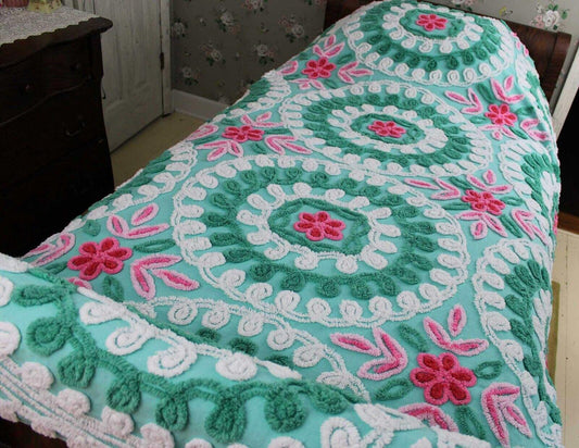 Iconic MCM Vintage Chenille Bedspread, Green Cameo Floral, Full Size Bedding