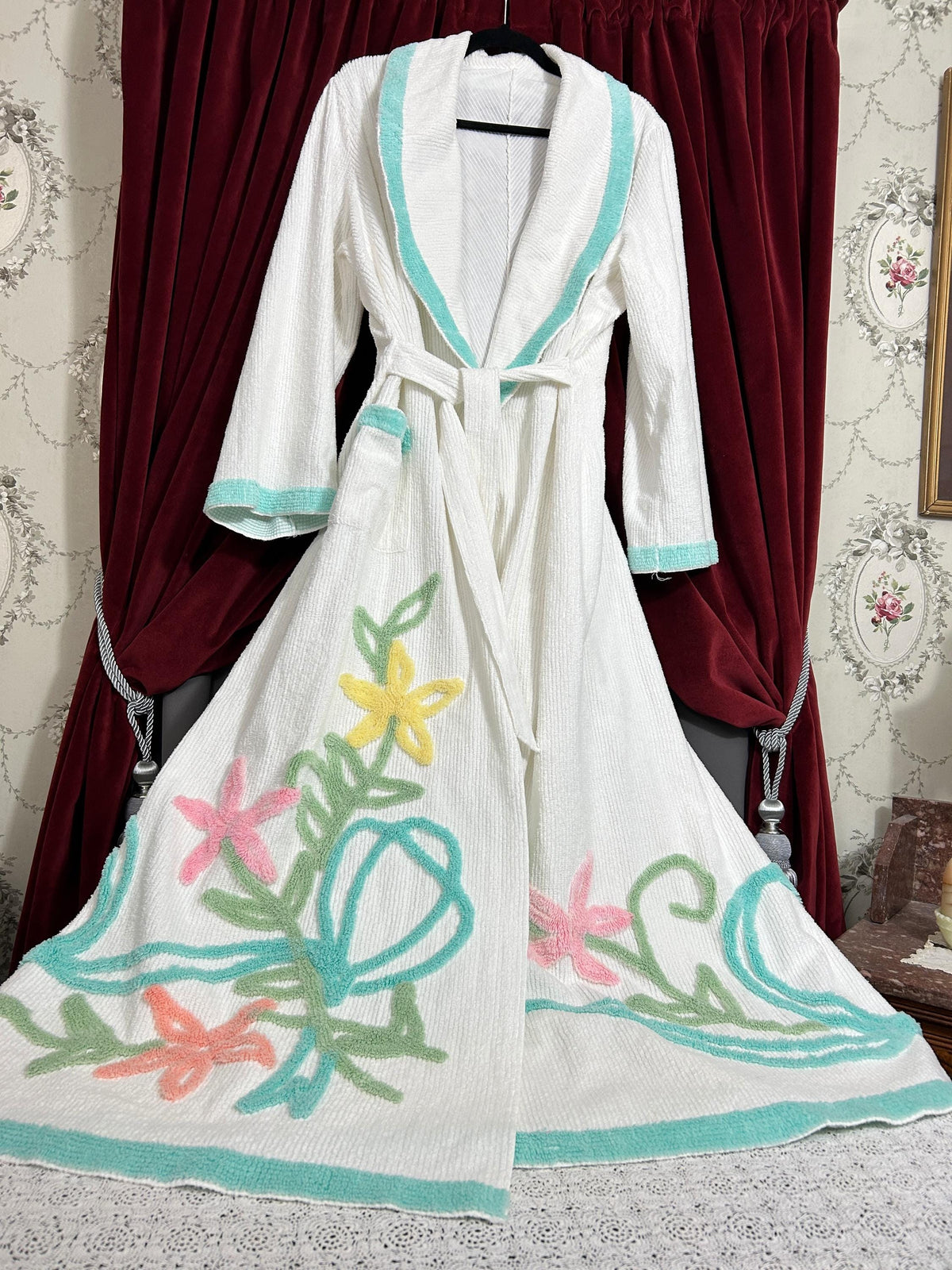 Vintage Chenille Robe White with Aqua Floral Tufting, Full Length Women’s S Bathrobe