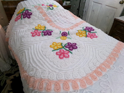Basket of Happiness Vintage Chenille Bedspread Cheerful Cottage Hearts, Full Size
