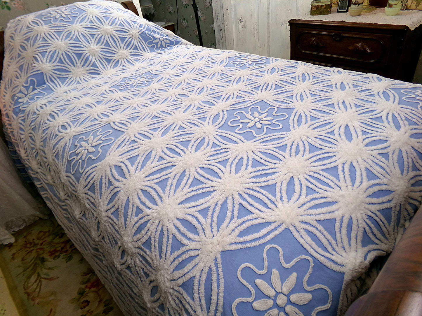 vintage chenille bedspread shabby beach cottage blue & white full size bedding