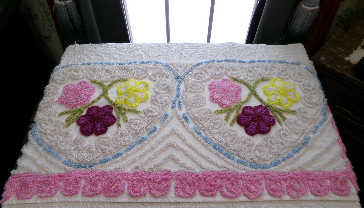Cottage Floral Vintage Chenille Bedspread Fabric, Frosted Cake Design 18" x 35" piece sewing material