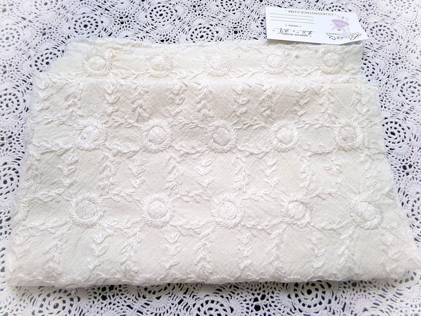 Ivory Embroidered Vintage Fabric Piece 20x24" Candlewick Style Lattice Daisy Medallions