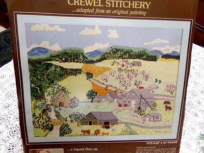 Paragon The OLD OAKEN BUCKET Crewel Embroidery Kit 0569 Vintage Grandma Moses Design