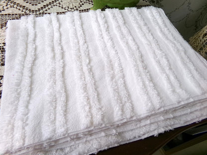 White Striped Vintage Chenille Bedspread Fabric 18x24" Pc Dual Stripes Quilting Material