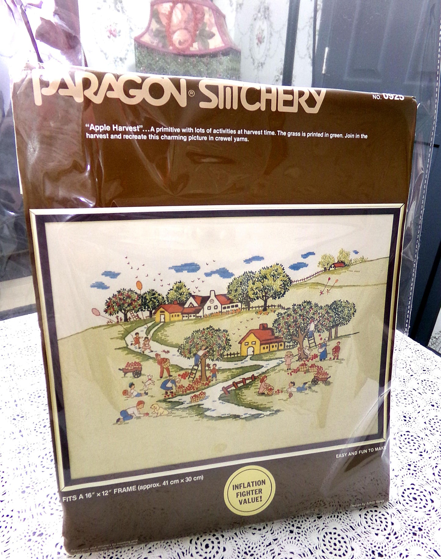 APPLE HARVEST Crewel Embroidery Kit, Vintage Paragon Needlecraft 0925, Primitive Farm Scene