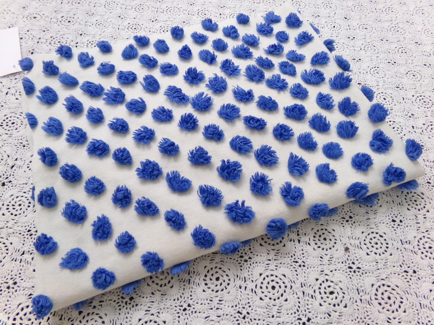 royal blue pops vintage chenille bedspread fabric handtufted white cotton 20x24"
