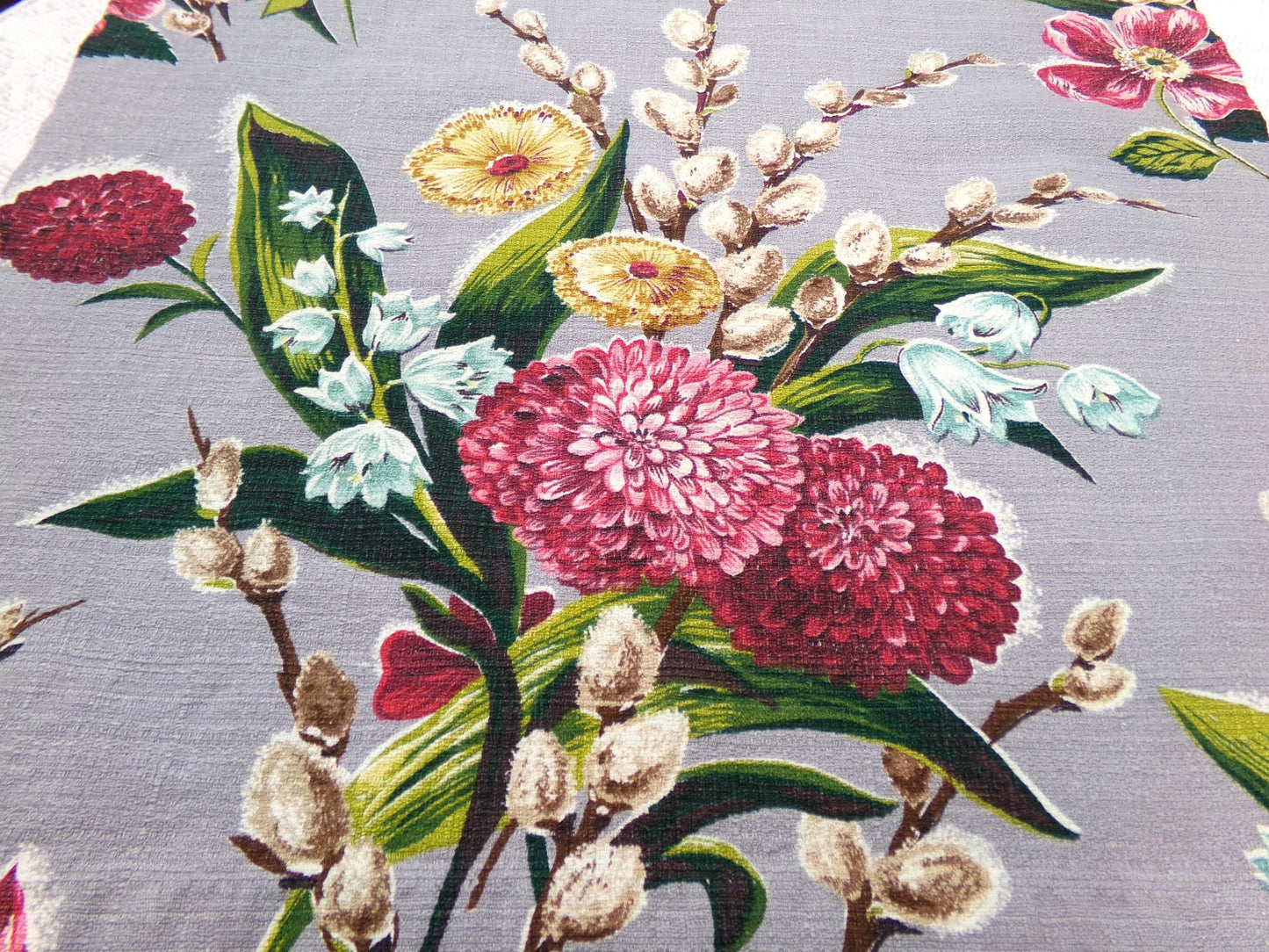 Pussy Willow Dahlia Bouquet Vintage 1940s Barkcloth Fabric Botanical Floral 21" x 19" Piece