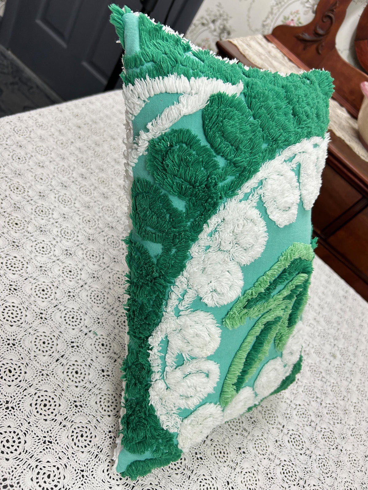Botanical Green Vintage Chenille PIllow Cover, Rectangle 12x16" Design