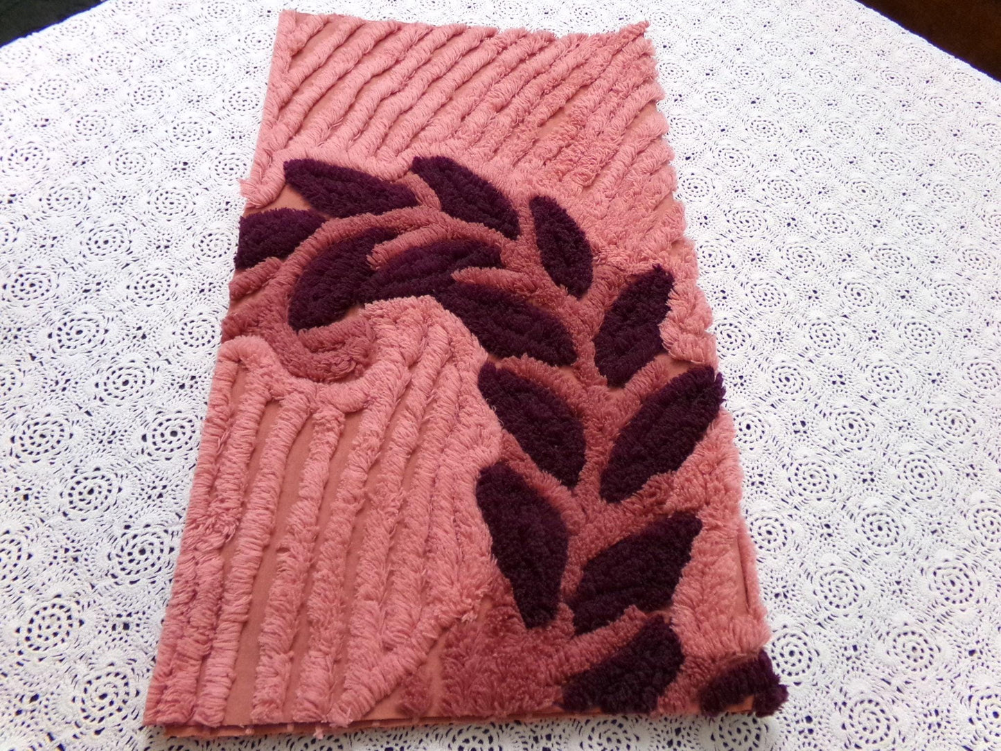 Cozy Plush Vintage Chenille Bedspread Fabric 18x21" Pc Mauve Quilting Material