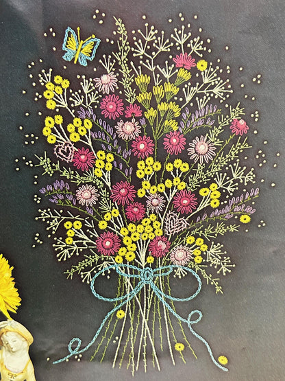 BREATHLESS Vintage Crewel Stitchery Kit, Boho Black Floral Paragon 0443 Embroidery