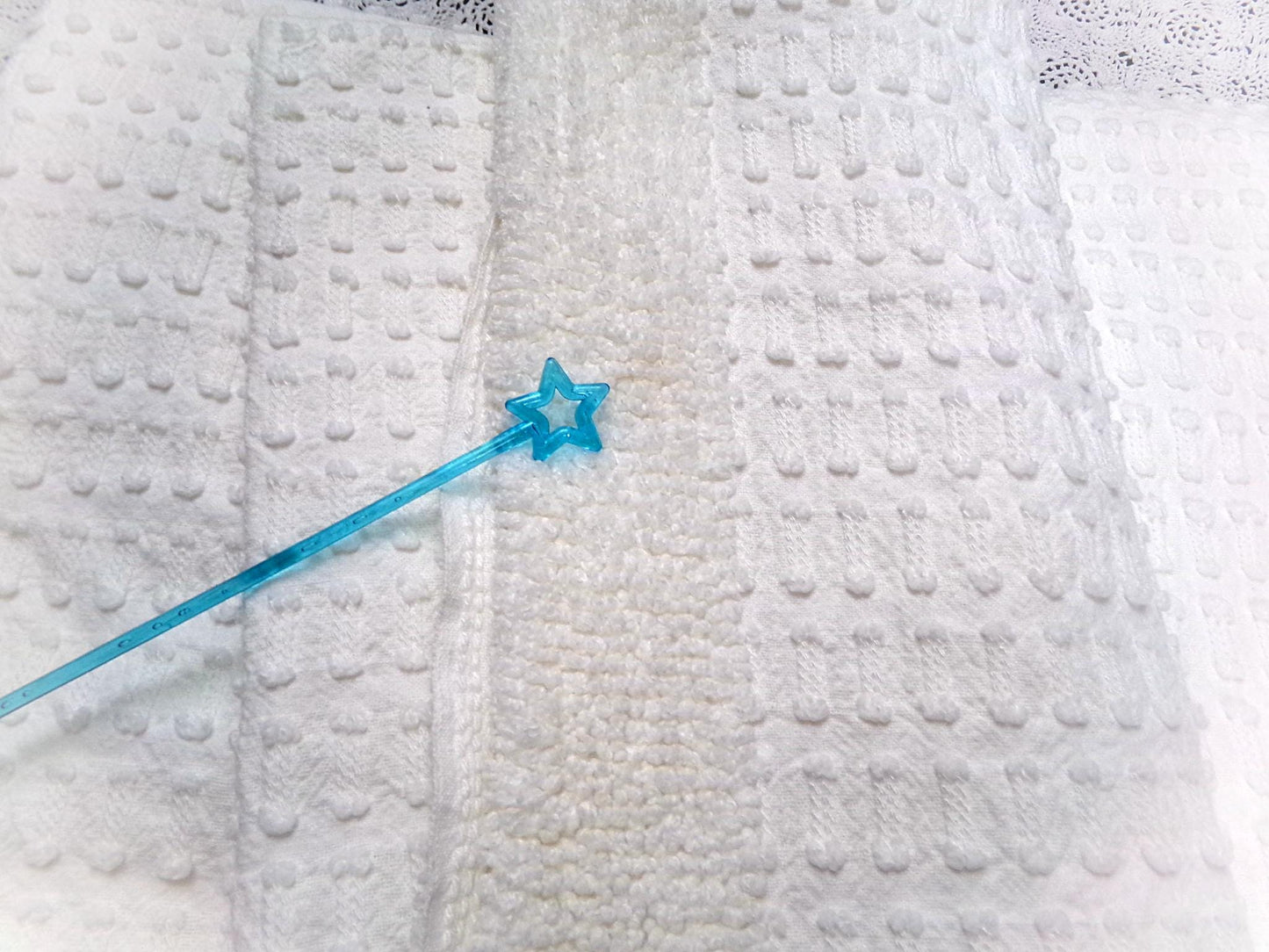 Vintage Morgan Jones Chenille Bedspread, White Buttons 'n Bows Texture TWIN Sz Bedding