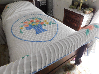 cottage style vintage chenille bedspread, spring flower basket on radiating white sunburst tufting, full size cotton bedding