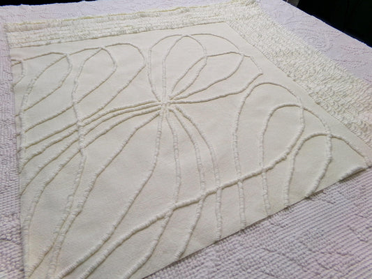 Vintage Illusion Chenille Fabric, Fascinating Webbed Design, 22" x 21" Piece Sewing Quilt Material