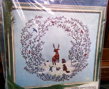 WOODLAND WATCH Vintage Crewel Embroidery Kit, Paragon Stitchery 0615, Winter Wonderland