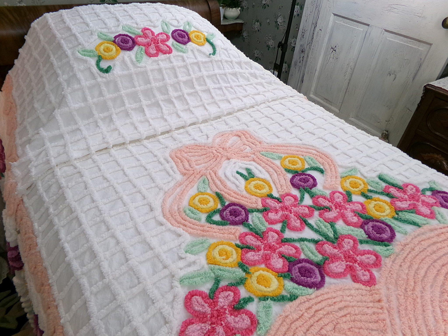 Basket of Happiness Vintage Chenille Bedspread Cheerful Cottage Hearts, Full Size
