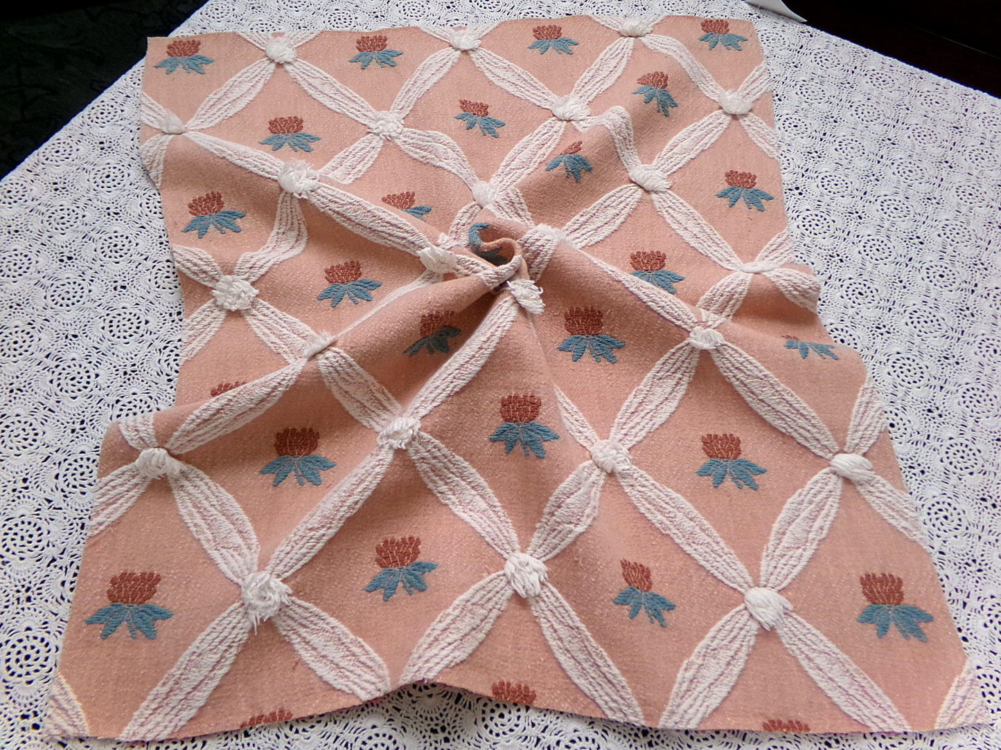 Pineapple Floral Vintage Woven Fabric Textured Chenille Button Design 23" x 20" Reversible