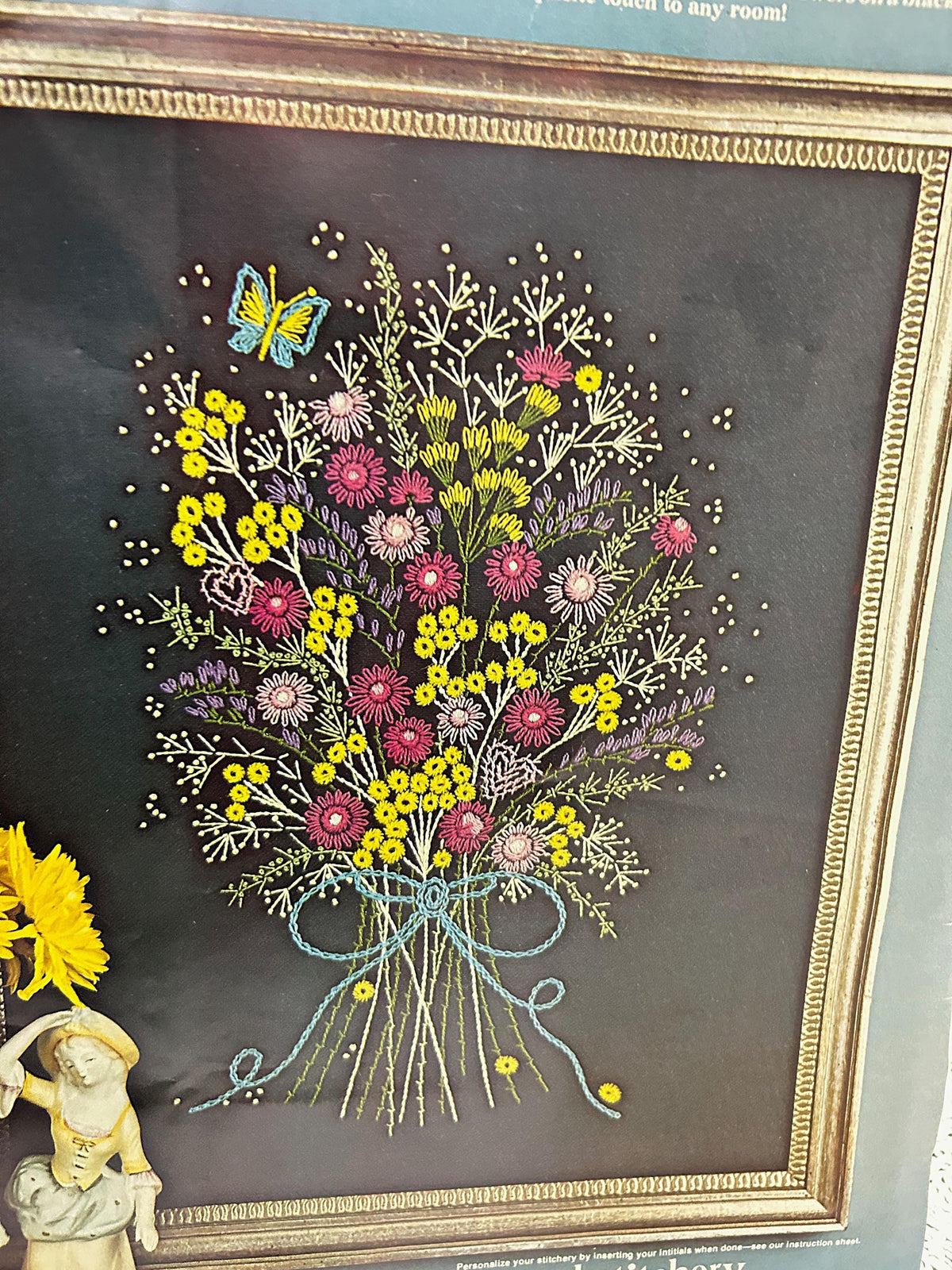 BREATHLESS Vintage Crewel Stitchery Kit, Boho Black Floral Paragon 0443 Embroidery