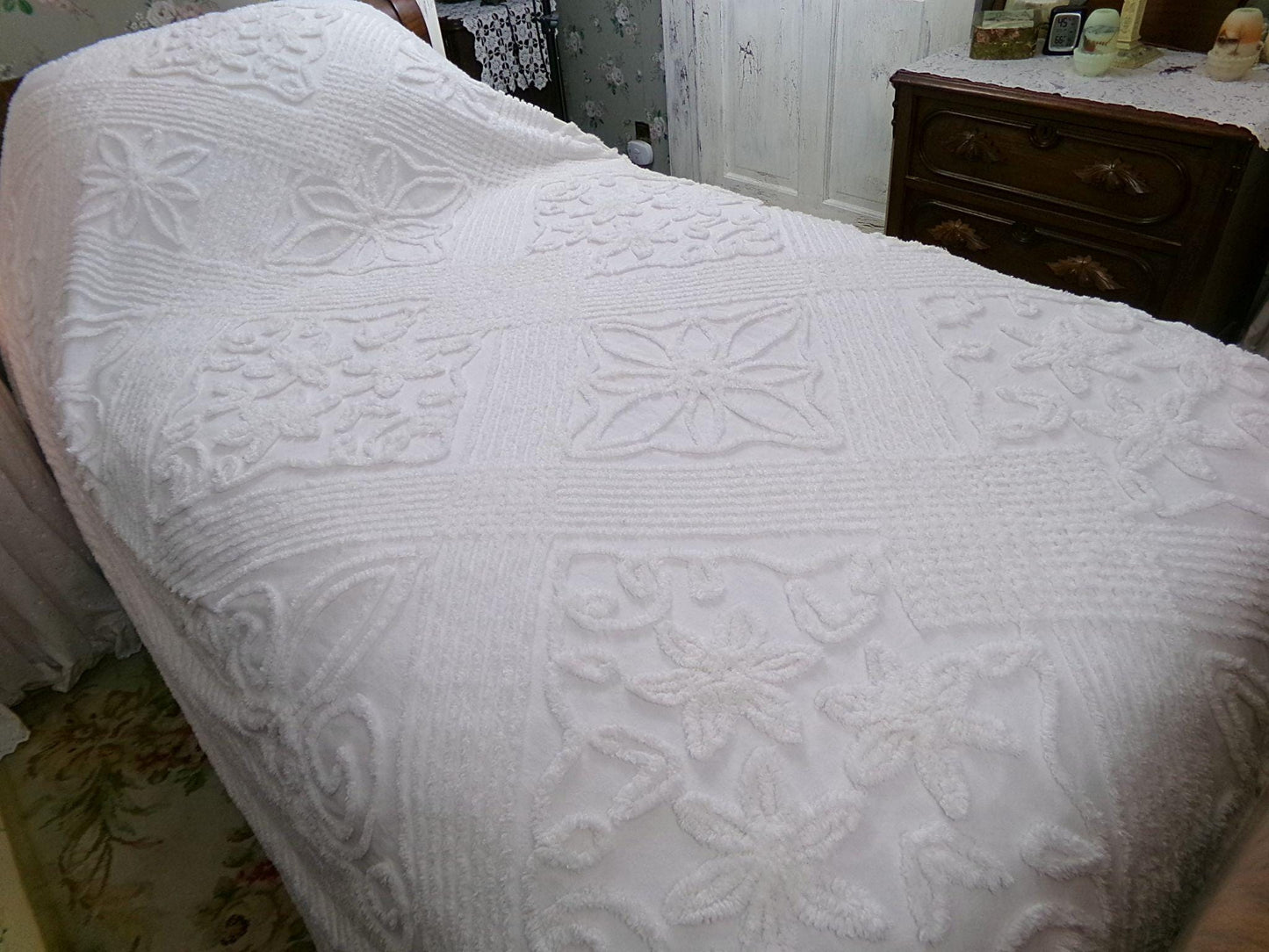 angelic lily white chenille bedspread, vintage simple cotton summer bedding, full size coverlet