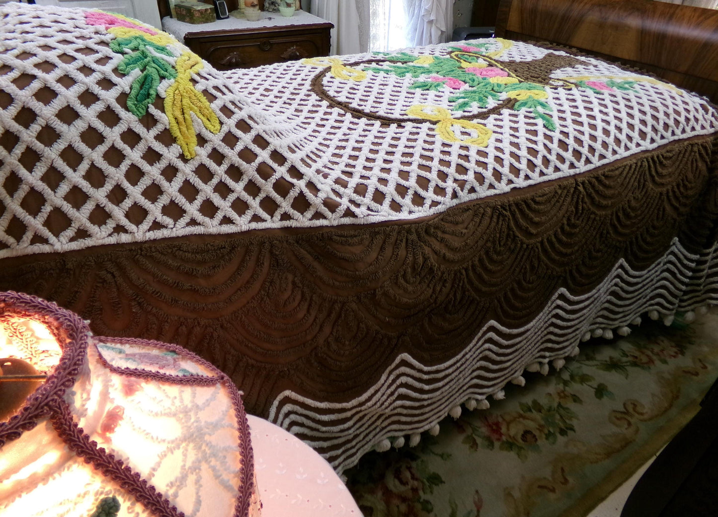 Vintage Chenille Bedspread Chocolate Brown Flower Basket Scallop Pom Pom Trim Full