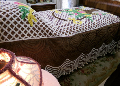 Vintage Chenille Bedspread Chocolate Brown Flower Basket Scallop Pom Pom Trim Full