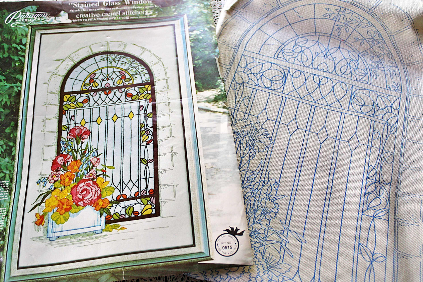 STAINED GLASS WINDOW Vintage Crewel Stitchery Kit, Paragon Needlecraft 0515, Design by Georgia Ball