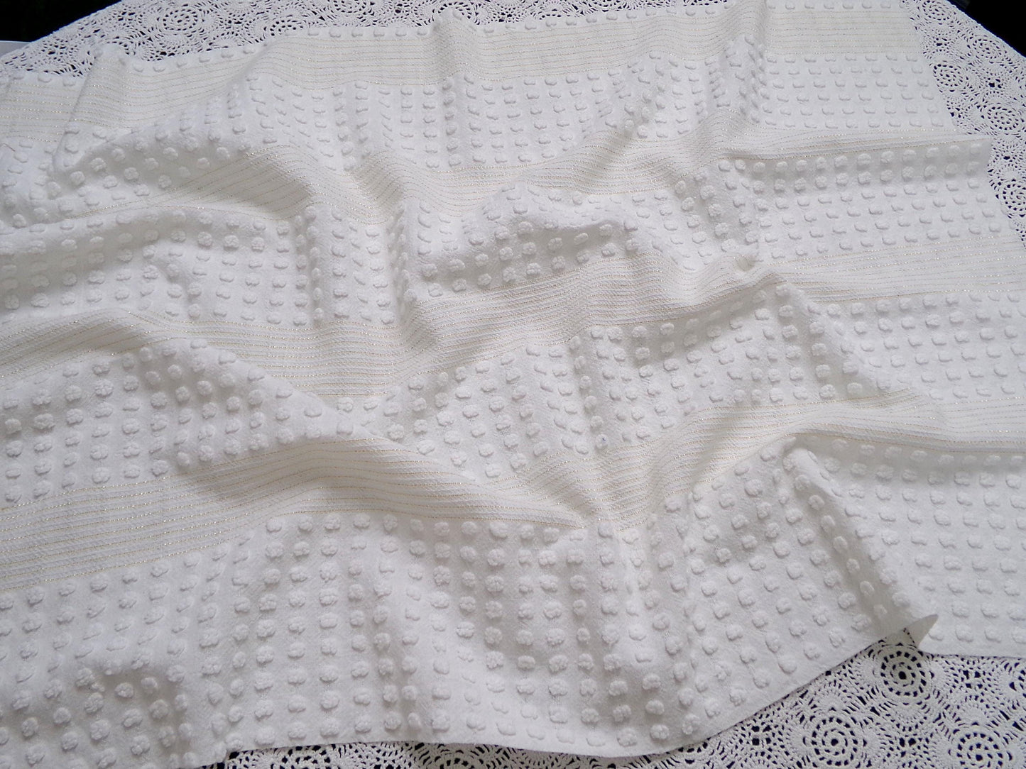 Vintage White Chenille Fabric Multisize Stripe Pops & Gold Metallic Accent, 18"x24"