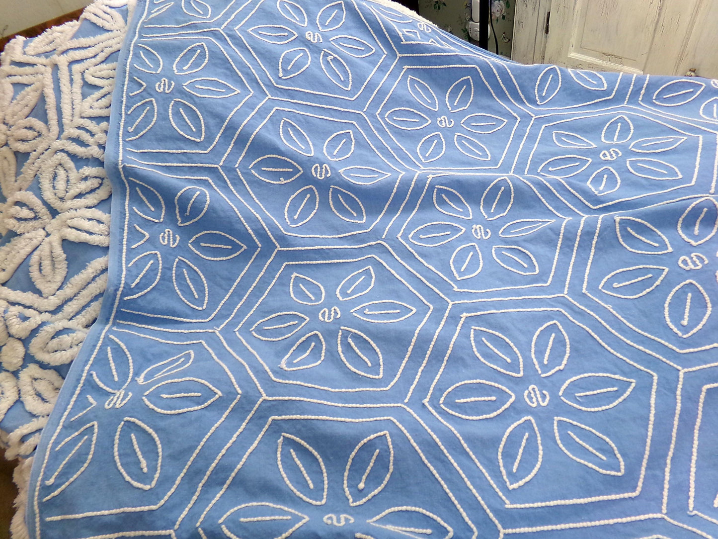 coastal blue vintage chenille bedspread, white daisies on sky blue, summer cottage full size cotton bedding