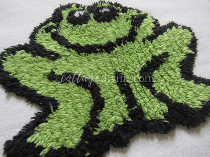 Cute Frog Chenille Fabric Piece, Vintage Y2K Era Green Bullfrog Novelty 12.5" Quilt Square, great for pillows & quilt inlays