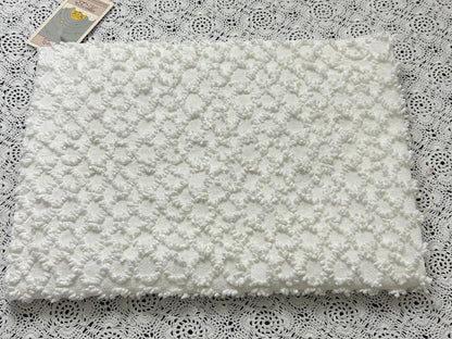Vintage White Chenille Fabric, Chained Eternity Links, 19x25" Quilting Textile